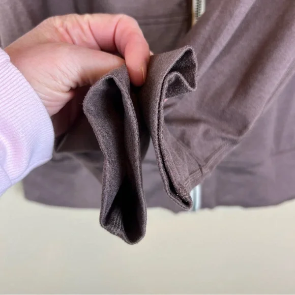 Vuori Halo Performance Hoodie - Picture 8 of 12